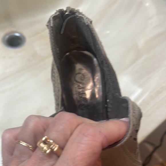 Carlos Santana open toe booties - Picture 5 of 5